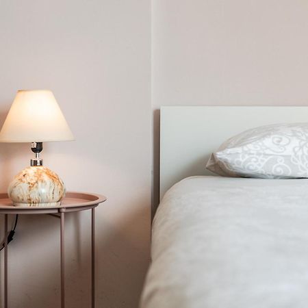 The Bohemian Pad Apartment Shkoder Bagian luar foto