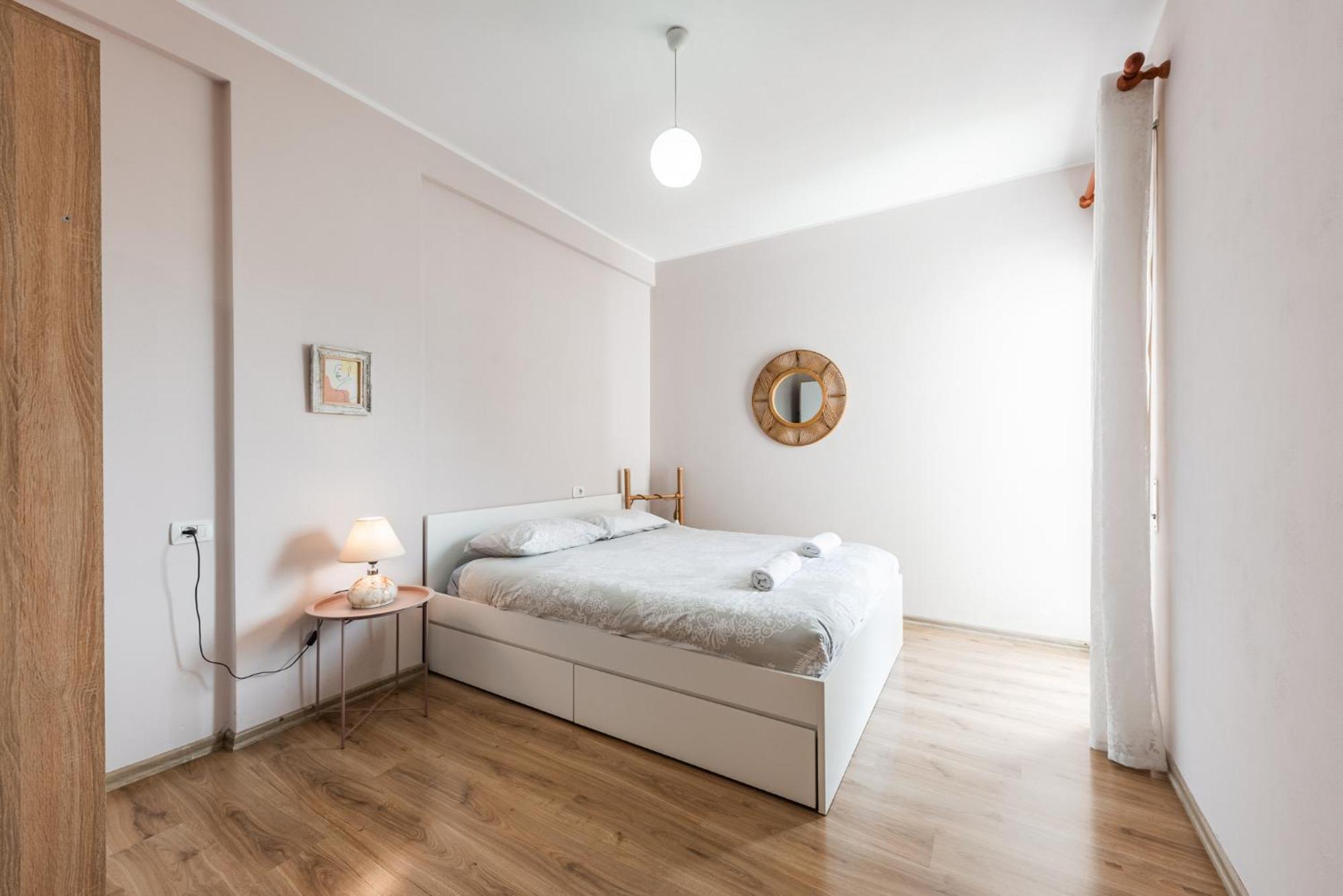 The Bohemian Pad Apartment Shkoder Bagian luar foto