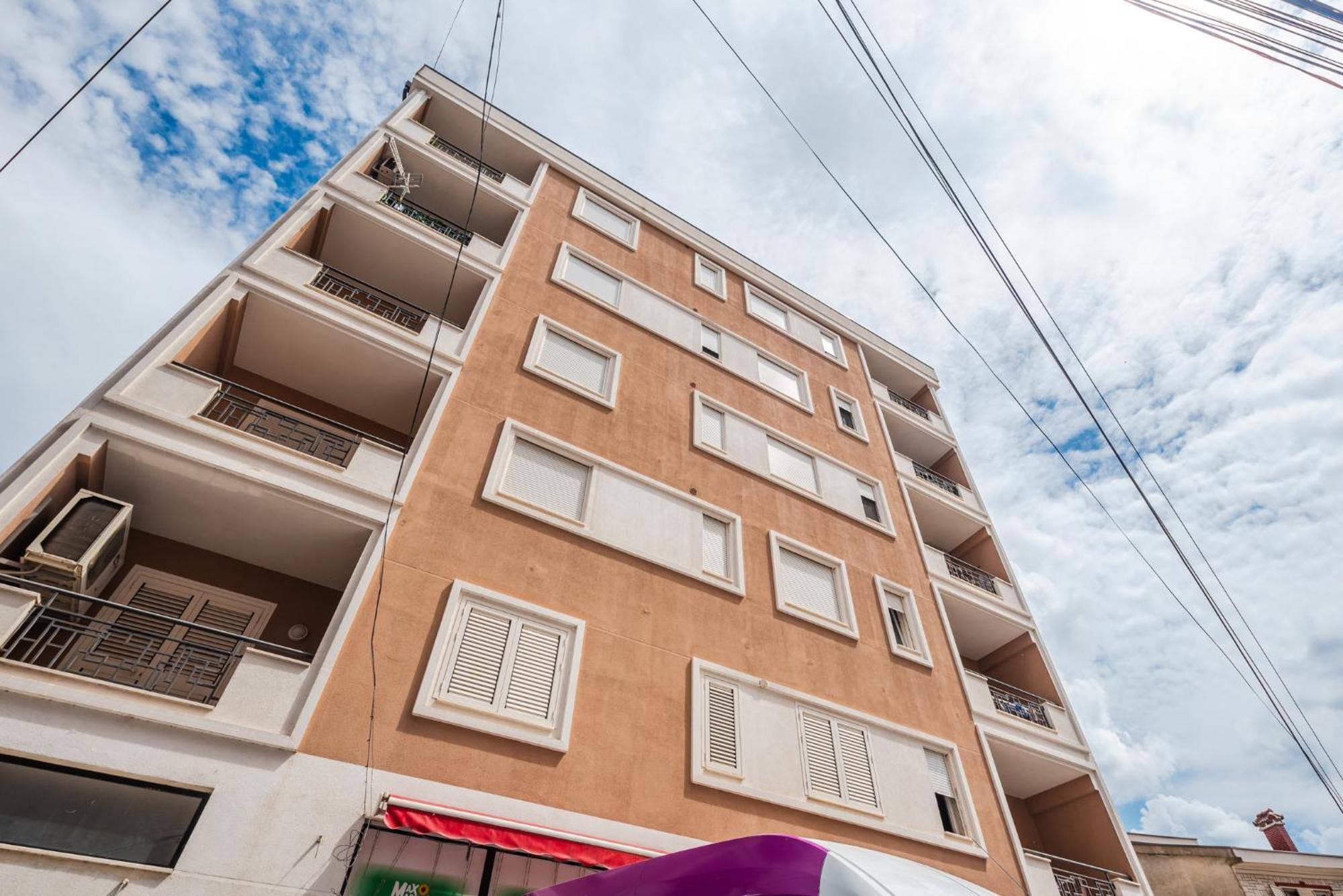 The Bohemian Pad Apartment Shkoder Bagian luar foto